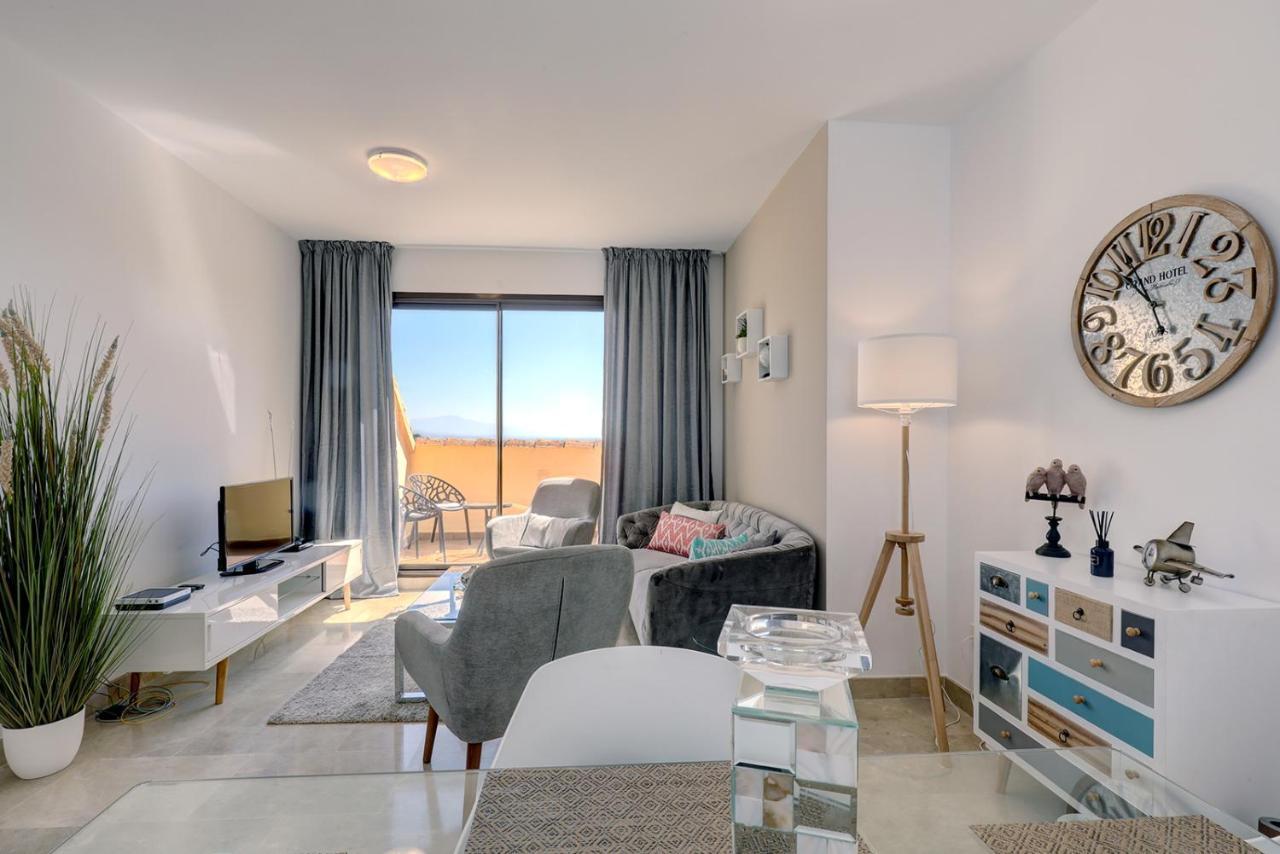 Duquesa Village Apartment - 2 Bed/2 Bath Apartment With Panoramic Sea Views Manilva Eksteriør billede