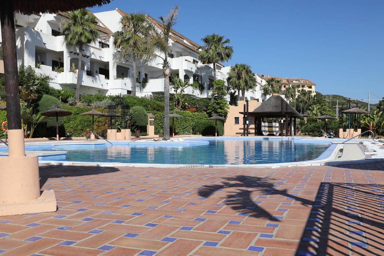 Duquesa Village Apartment - 2 Bed/2 Bath Apartment With Panoramic Sea Views Manilva Eksteriør billede