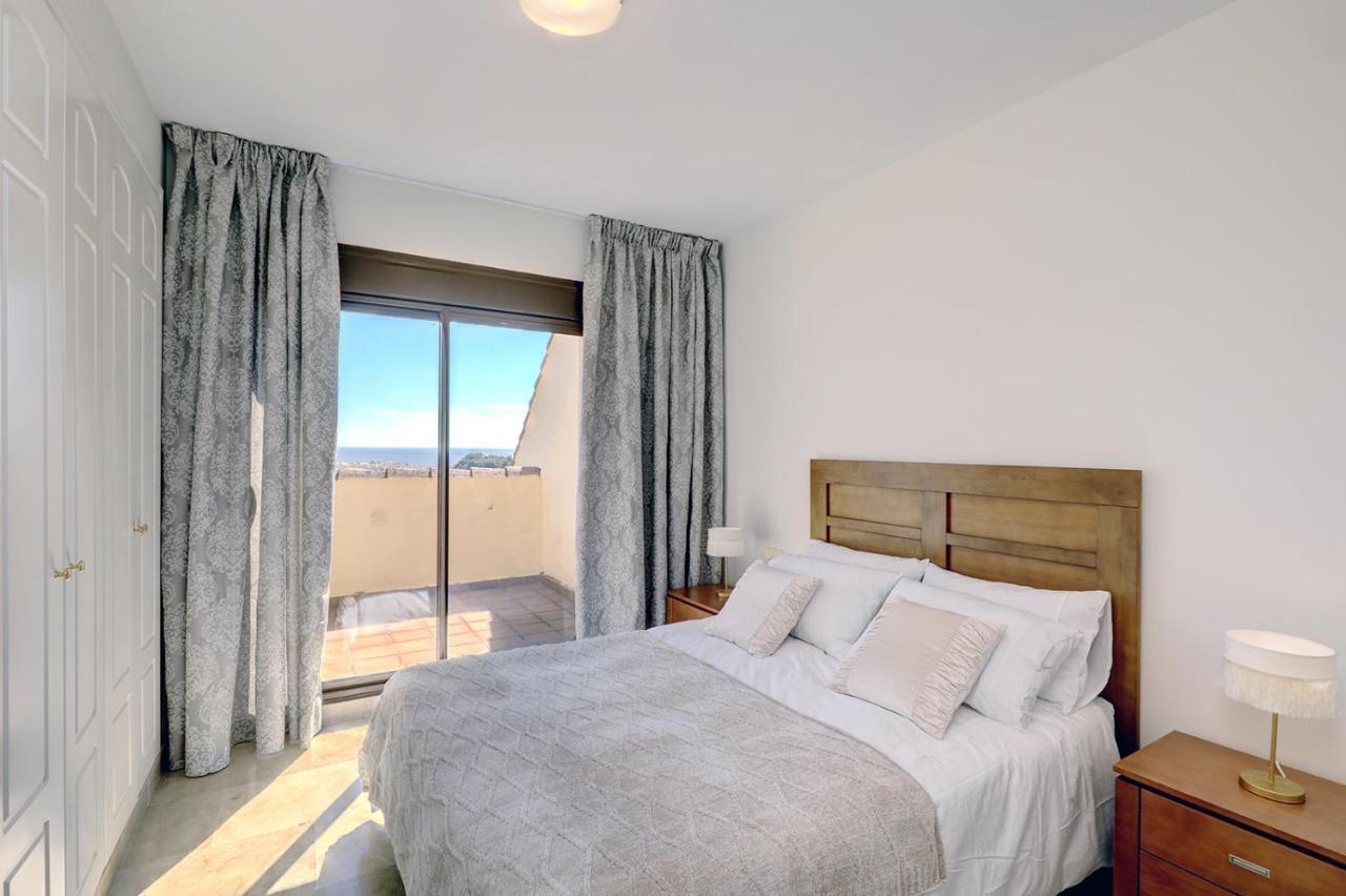 Duquesa Village Apartment - 2 Bed/2 Bath Apartment With Panoramic Sea Views Manilva Eksteriør billede
