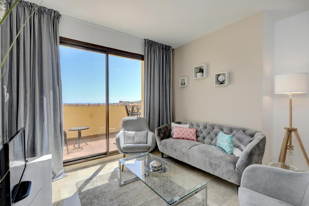 Duquesa Village Apartment - 2 Bed/2 Bath Apartment With Panoramic Sea Views Manilva Eksteriør billede