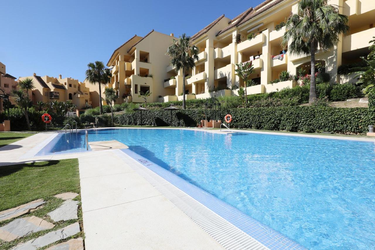Duquesa Village Apartment - 2 Bed/2 Bath Apartment With Panoramic Sea Views Manilva Eksteriør billede