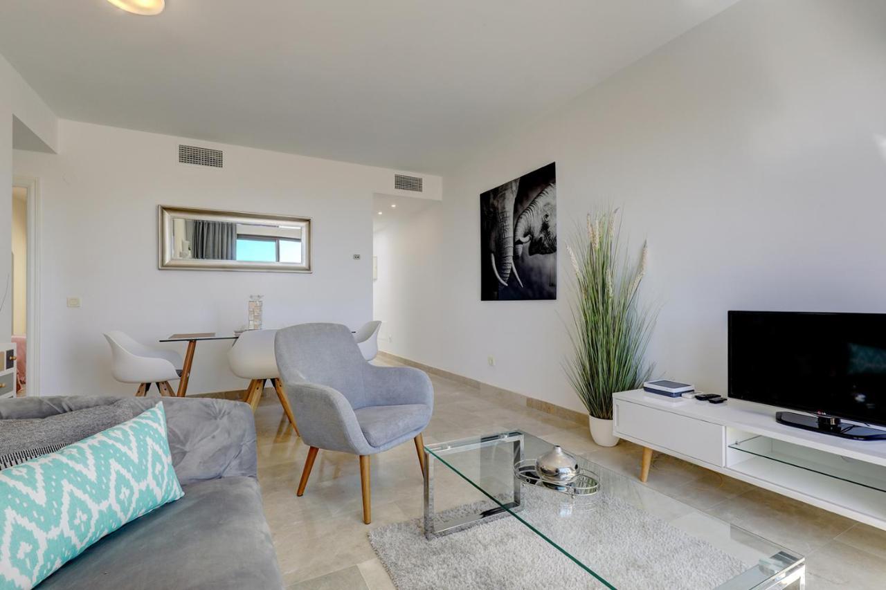 Duquesa Village Apartment - 2 Bed/2 Bath Apartment With Panoramic Sea Views Manilva Eksteriør billede