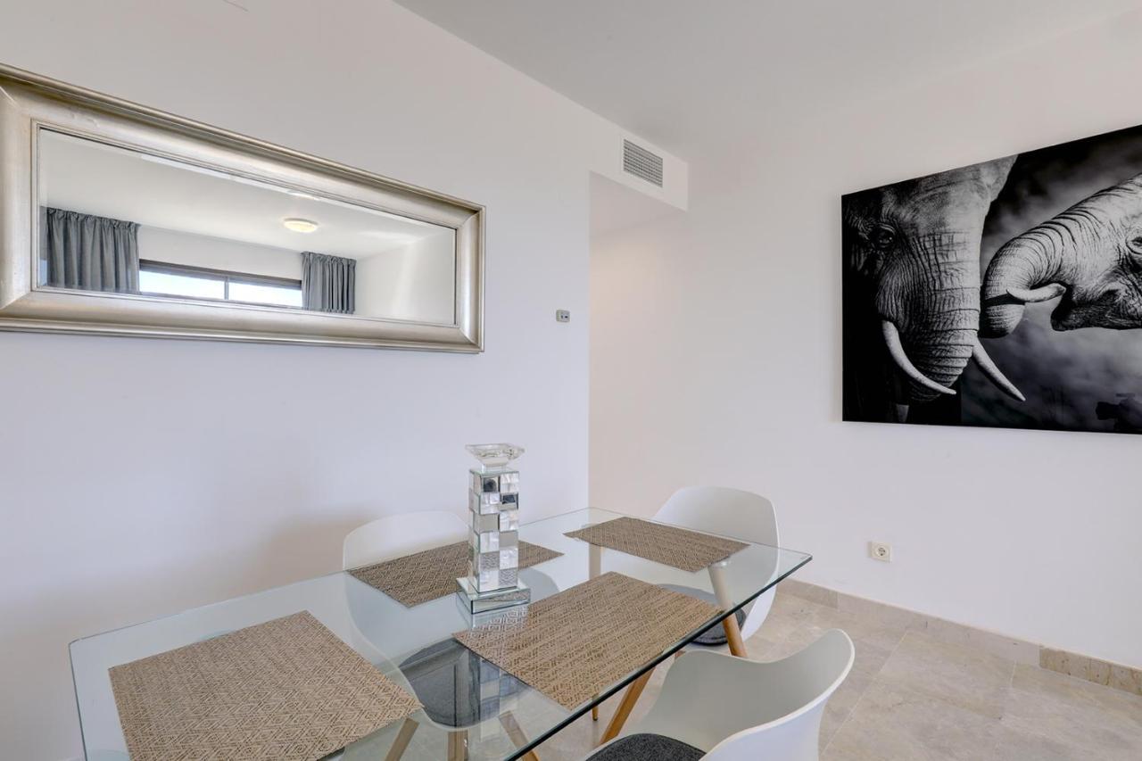 Duquesa Village Apartment - 2 Bed/2 Bath Apartment With Panoramic Sea Views Manilva Eksteriør billede