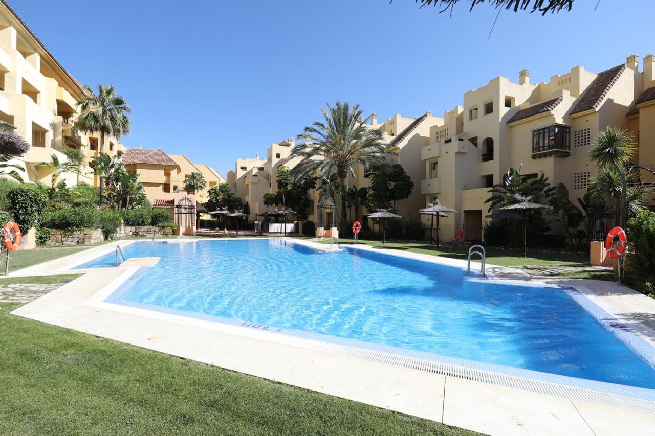 Duquesa Village Apartment - 2 Bed/2 Bath Apartment With Panoramic Sea Views Manilva Eksteriør billede